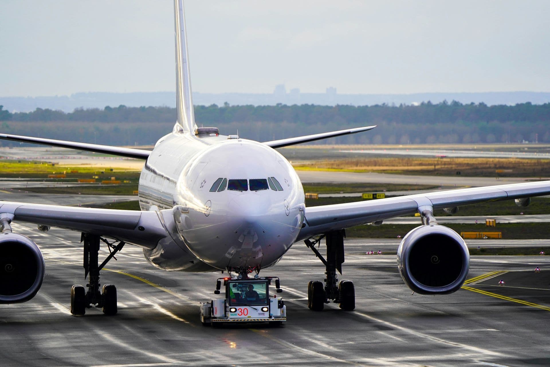 How Aircraft Fuel Efficiency Influences Ticket Prices
