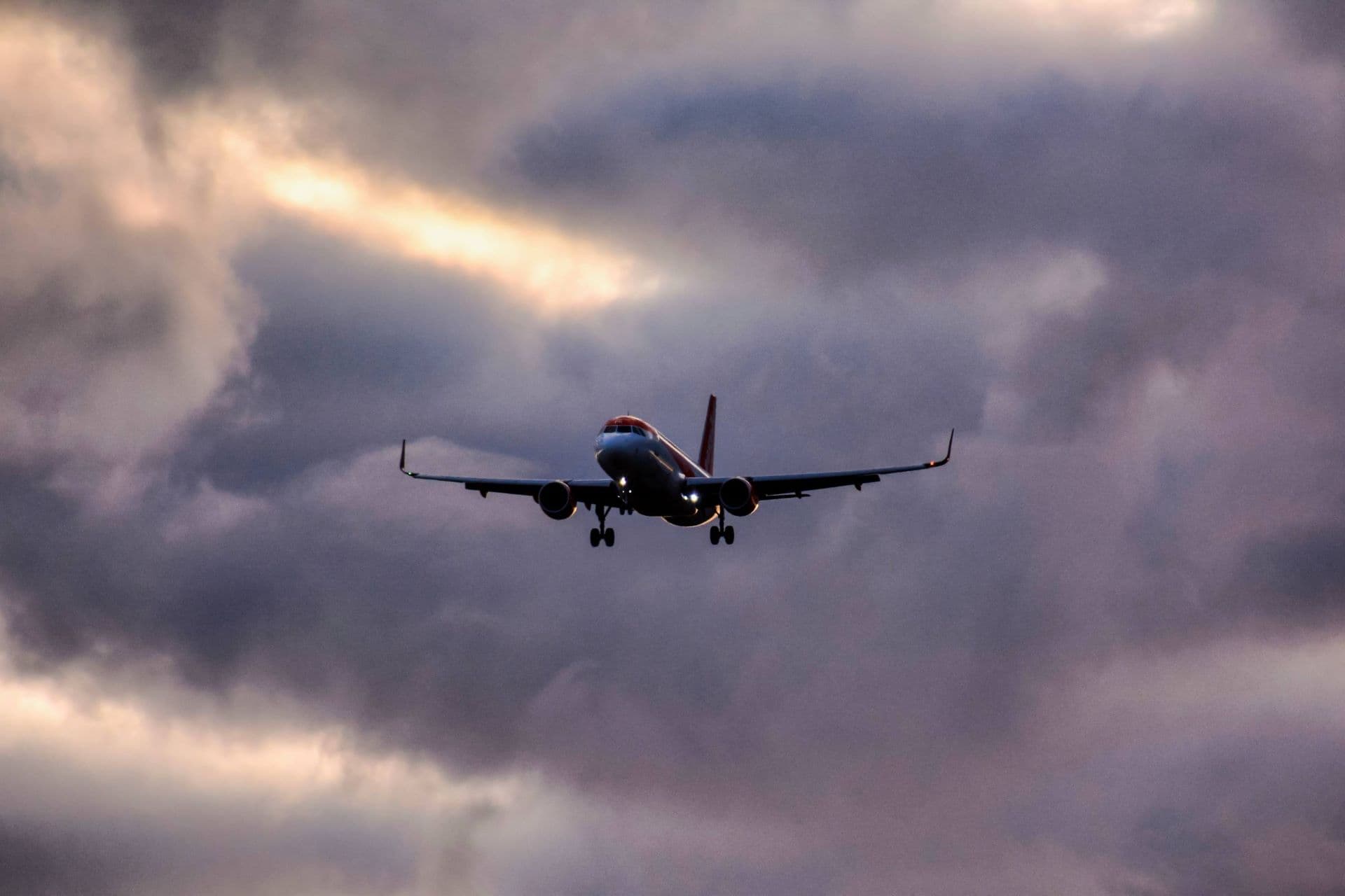 How Flights Have Compressed the Rhythm of Modern Tourism