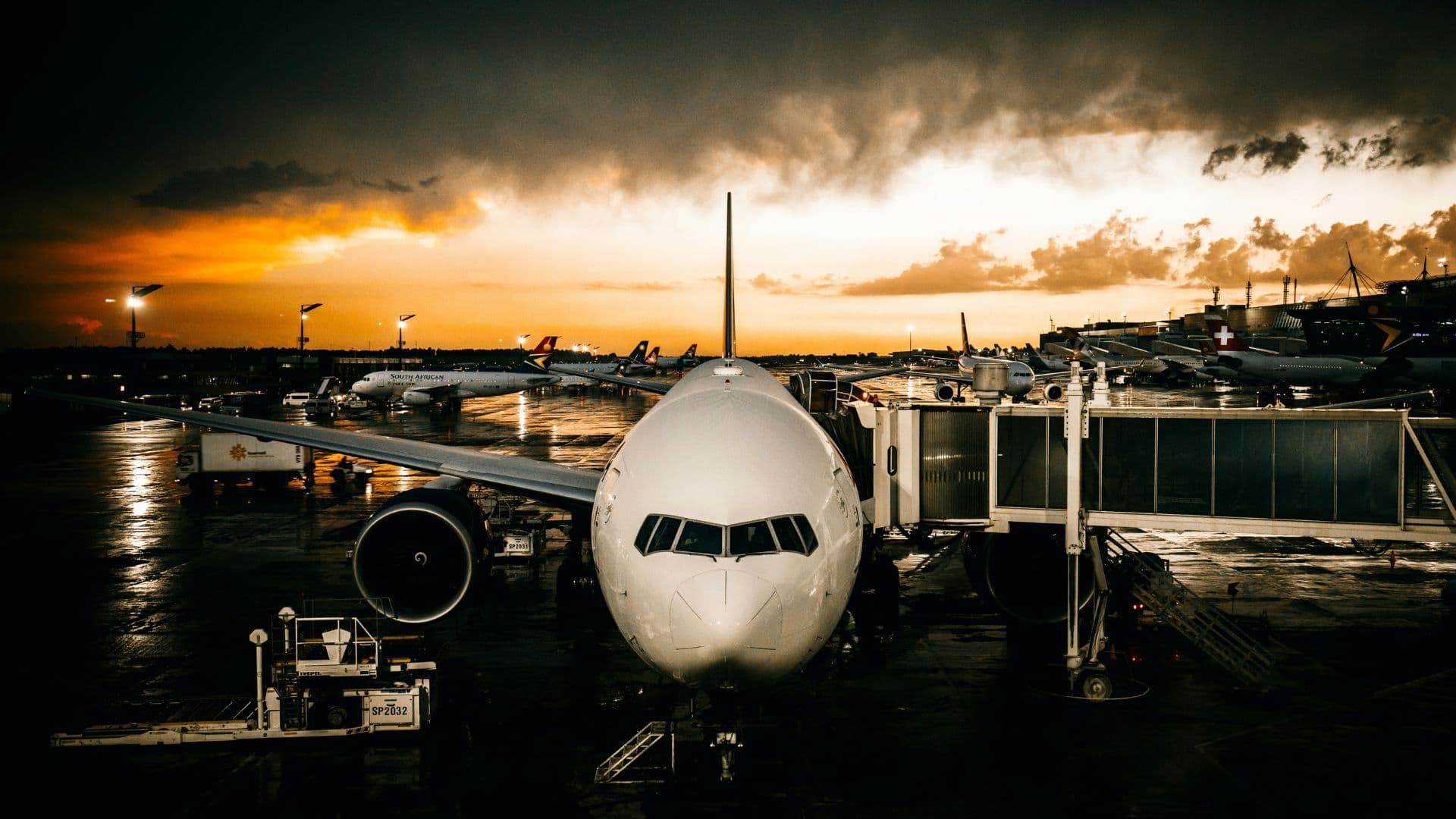 Destination Spotlights: South African Gems Served by Airline-Ticket.co.za