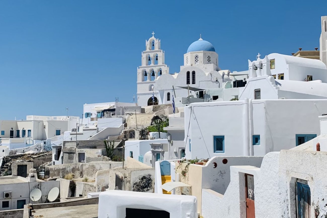 10-santorini-greece-1300x867.jpg
