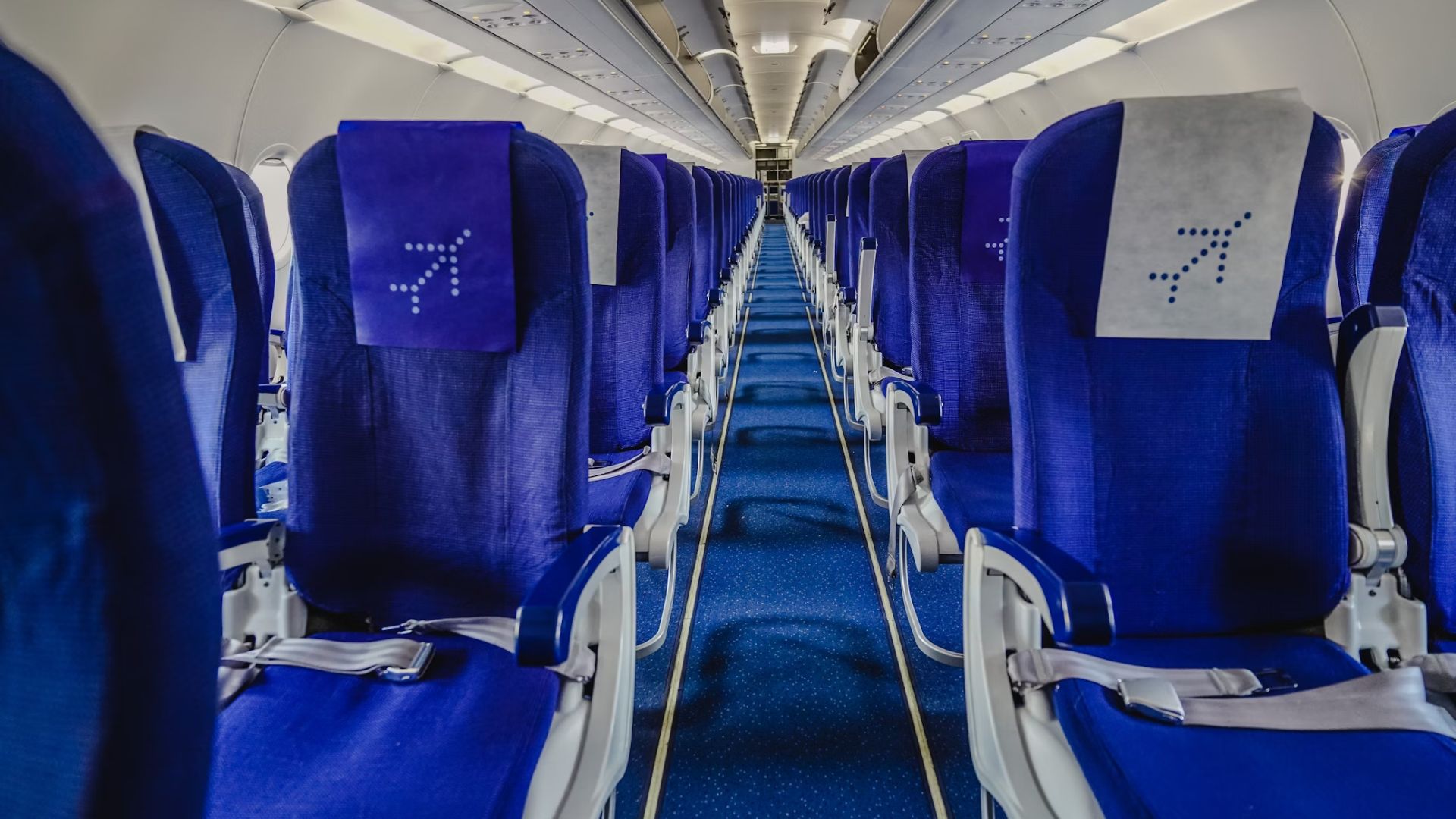 2-in-flight-comfort-maximizing-your-travel-experience.jpg