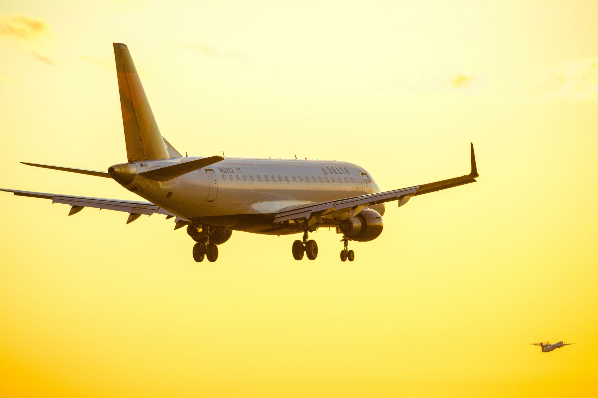 Airline Travel Strategies for Festival and Holiday Peaks-1