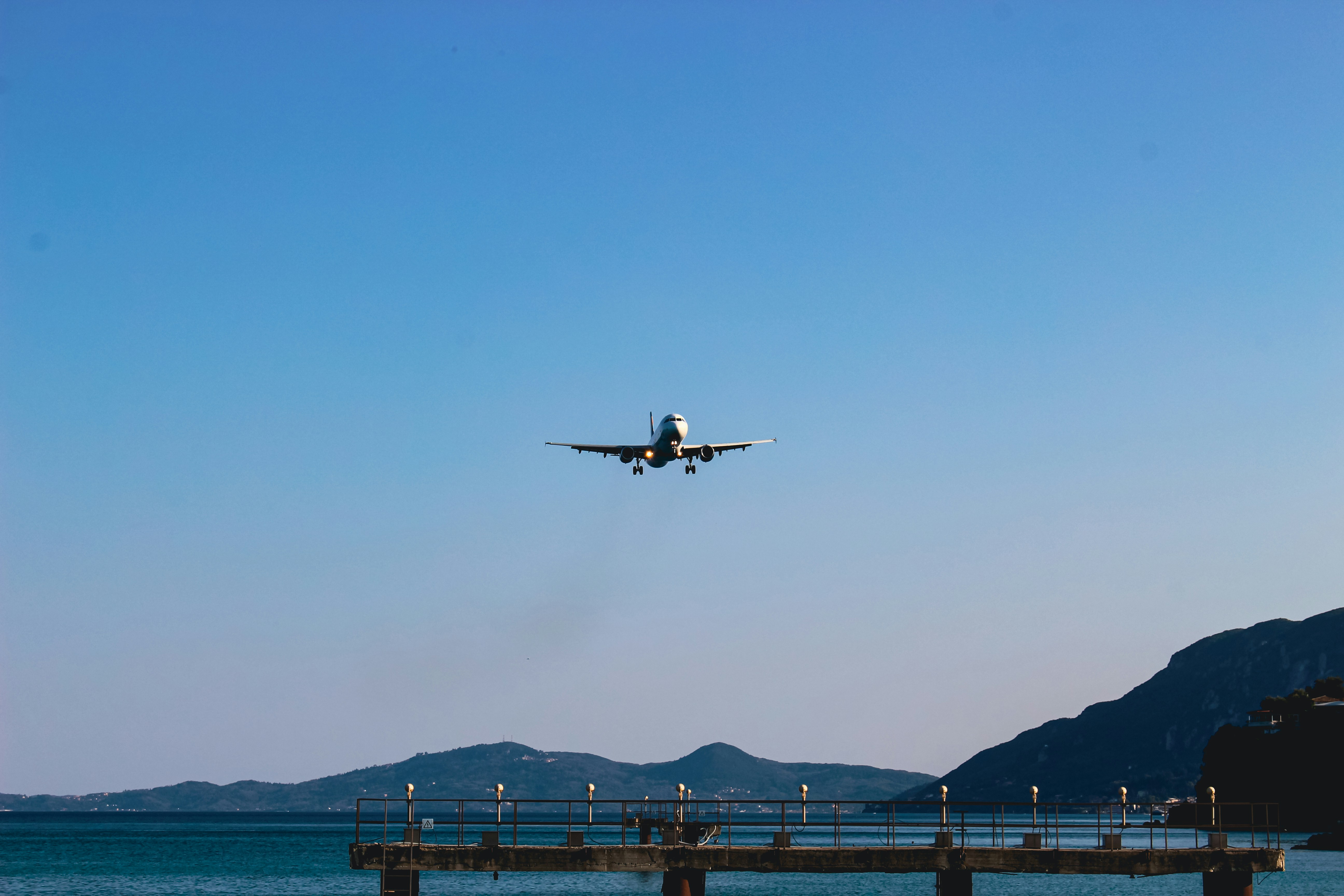 connecting-remote-islands-how-airlines-unlock-hidden‑gem-tourism