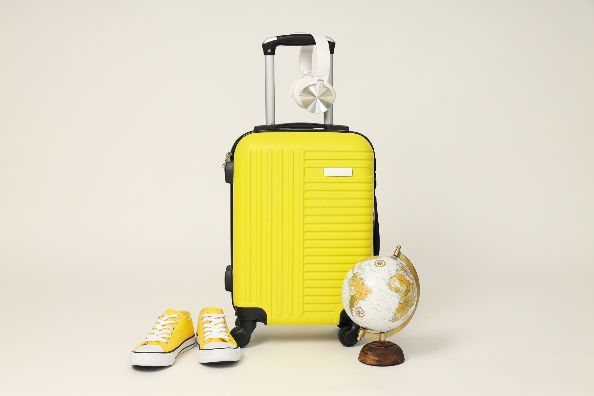 how-airlines-handle-lost-luggage-systems-explained