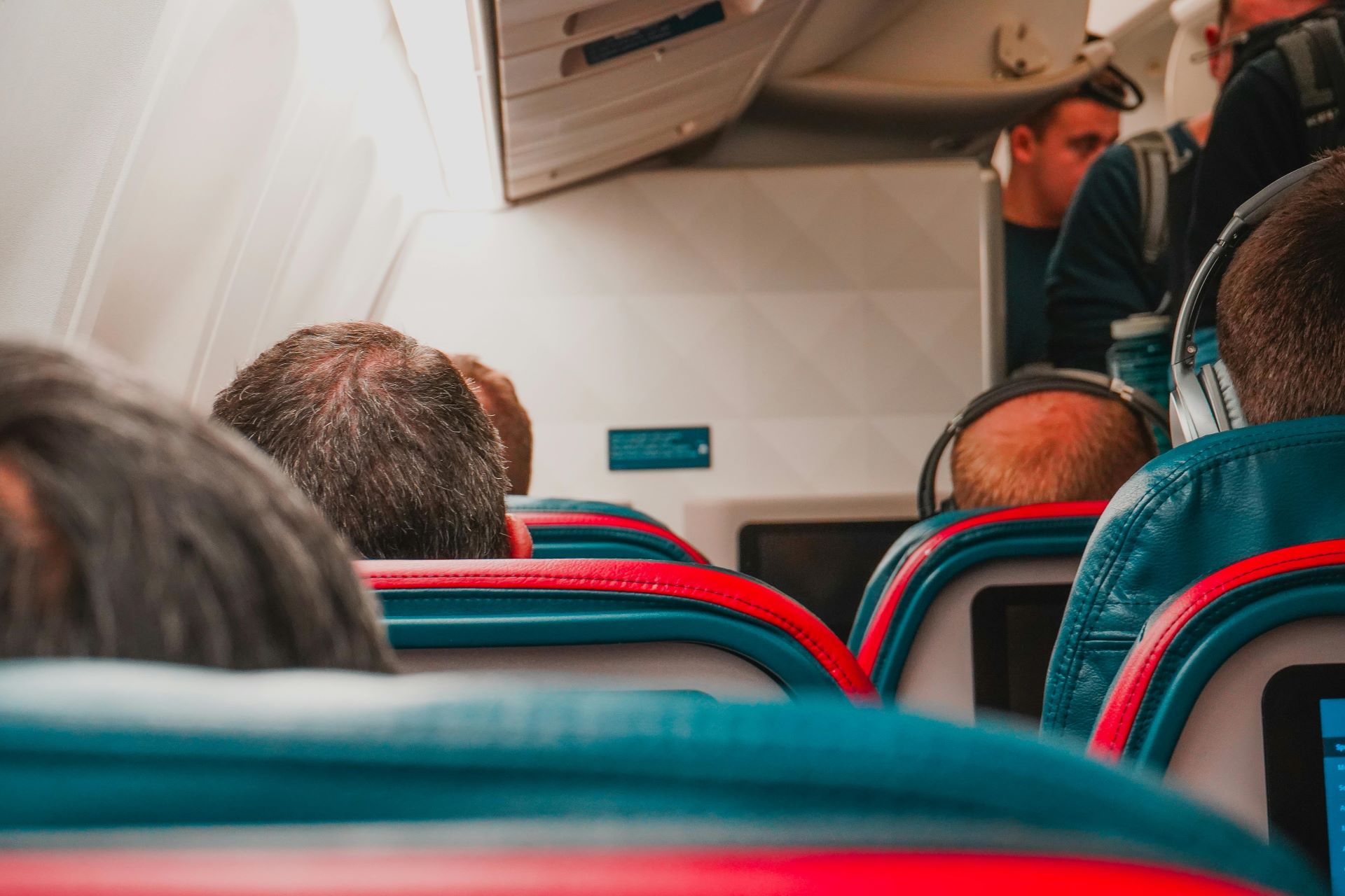 the-cabin-pressure-myth-why-ears-hurt-at-30000