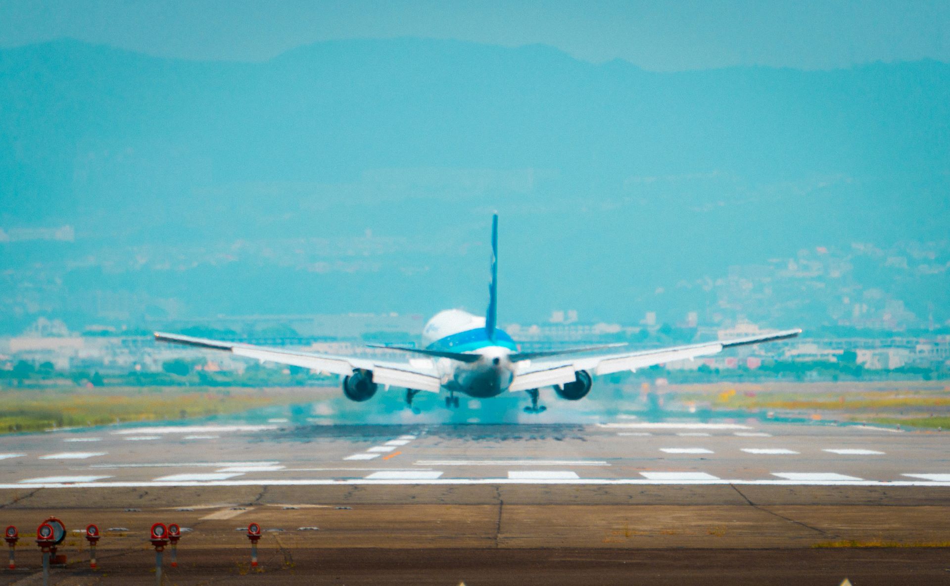 why-airline-reliability-outweighs-luxury-for-modern-tourists