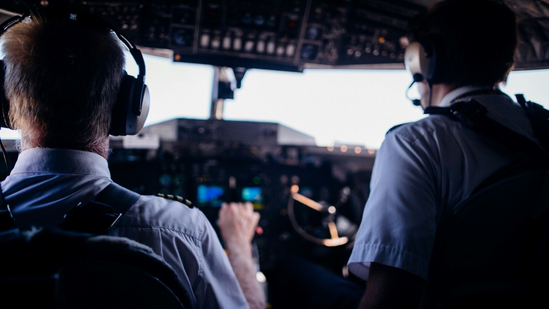 why-cabin-crew-safety-briefings-never-change-in-aviation